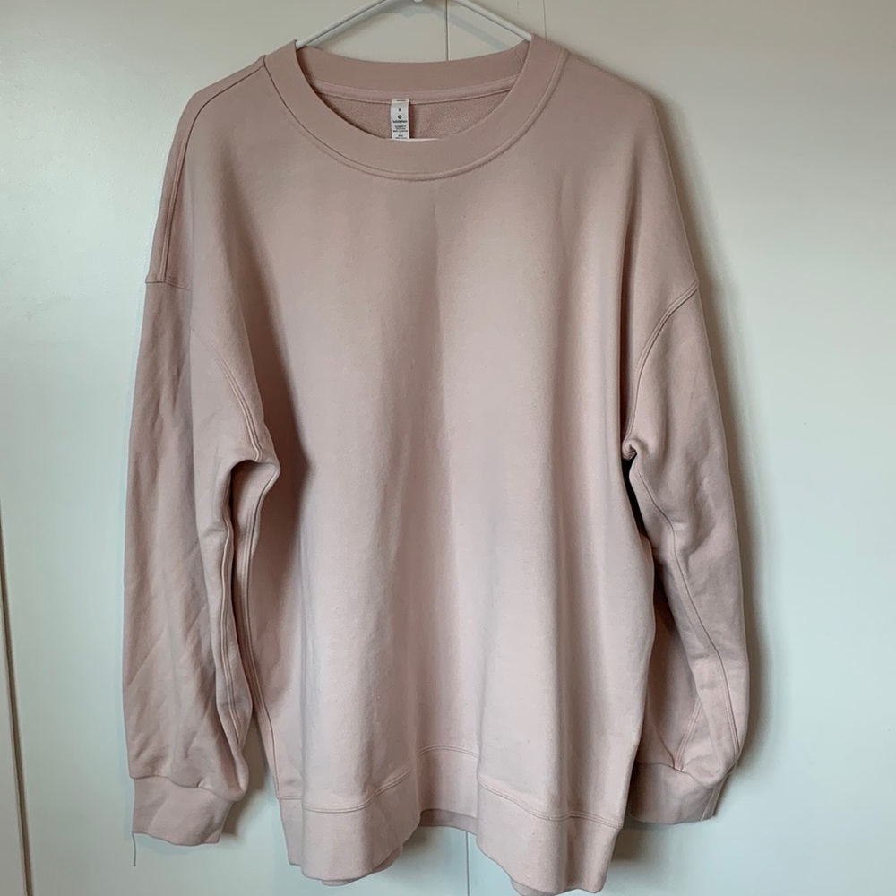LULULEMON - PERFECTLY OVERSIZED CREW SIZE 8, LIGHT PINK